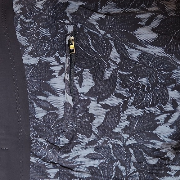 Athleta Trekkie North Jogger in Ethereal Bloom Cottage Blue Size 6 - Picture 8 of 14